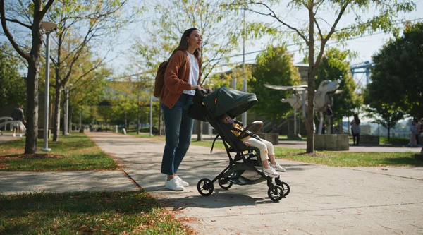 How to Choose a Baby Stroller: Complete Buying Guide for Parents