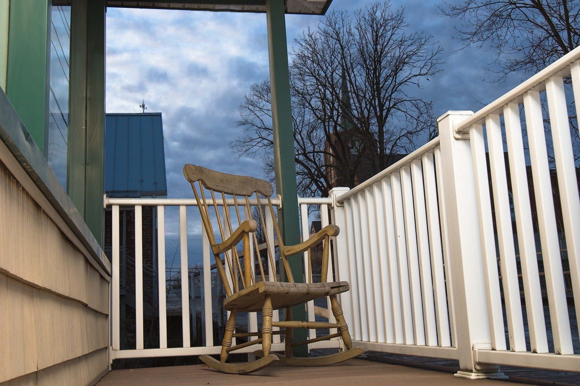 Do Rocking Chairs Really Help Babies Sleep? A Science-Based Look