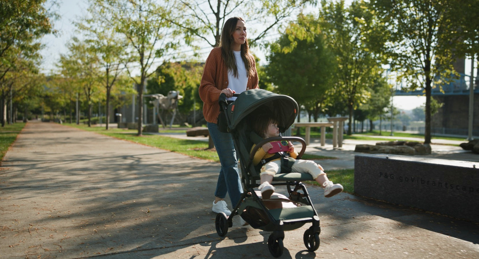 Safety First: Essential Features in Your Child’s Foldable Stroller