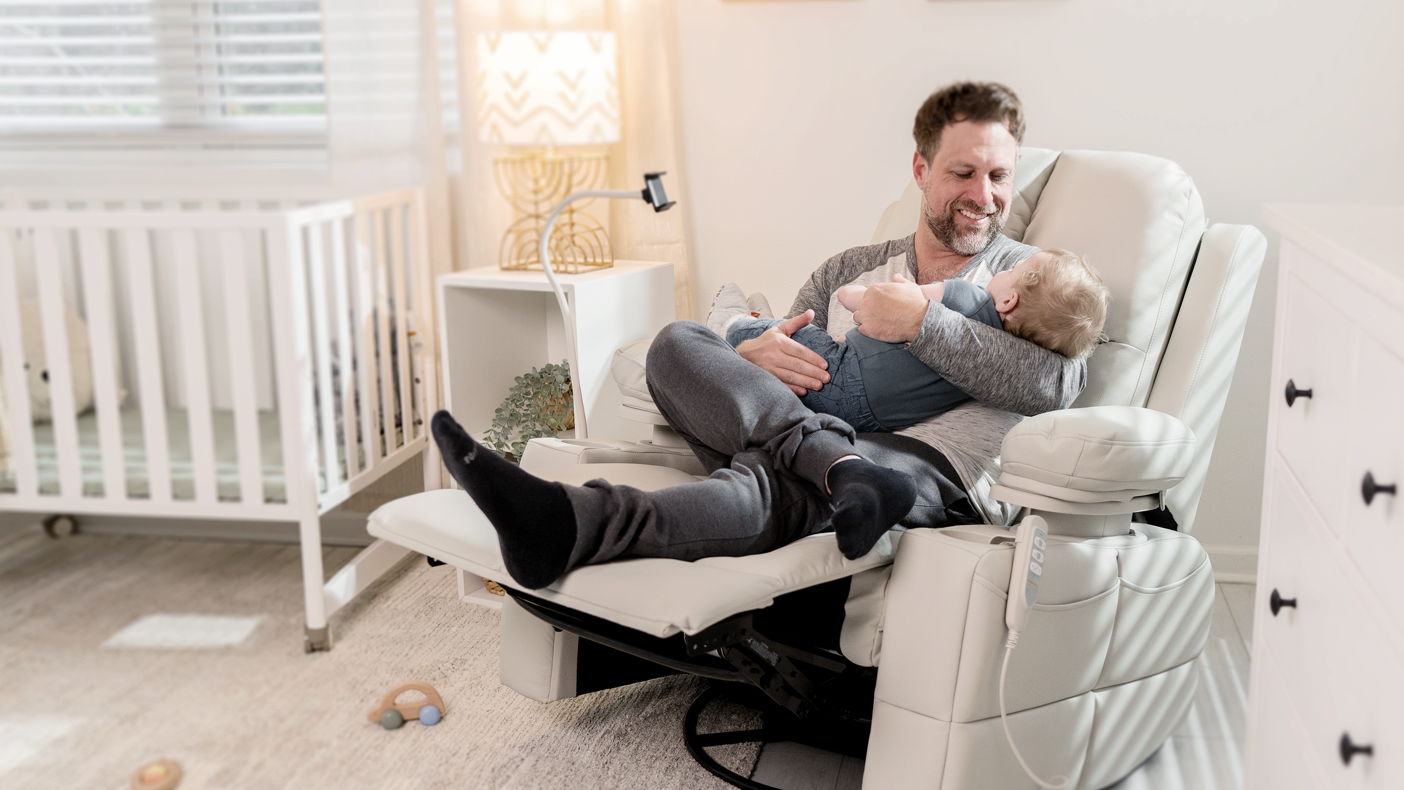 A Complete Nursery Decorating Guide: Stage-by-Stage Plans for Your Newborn to Toddler’s Room