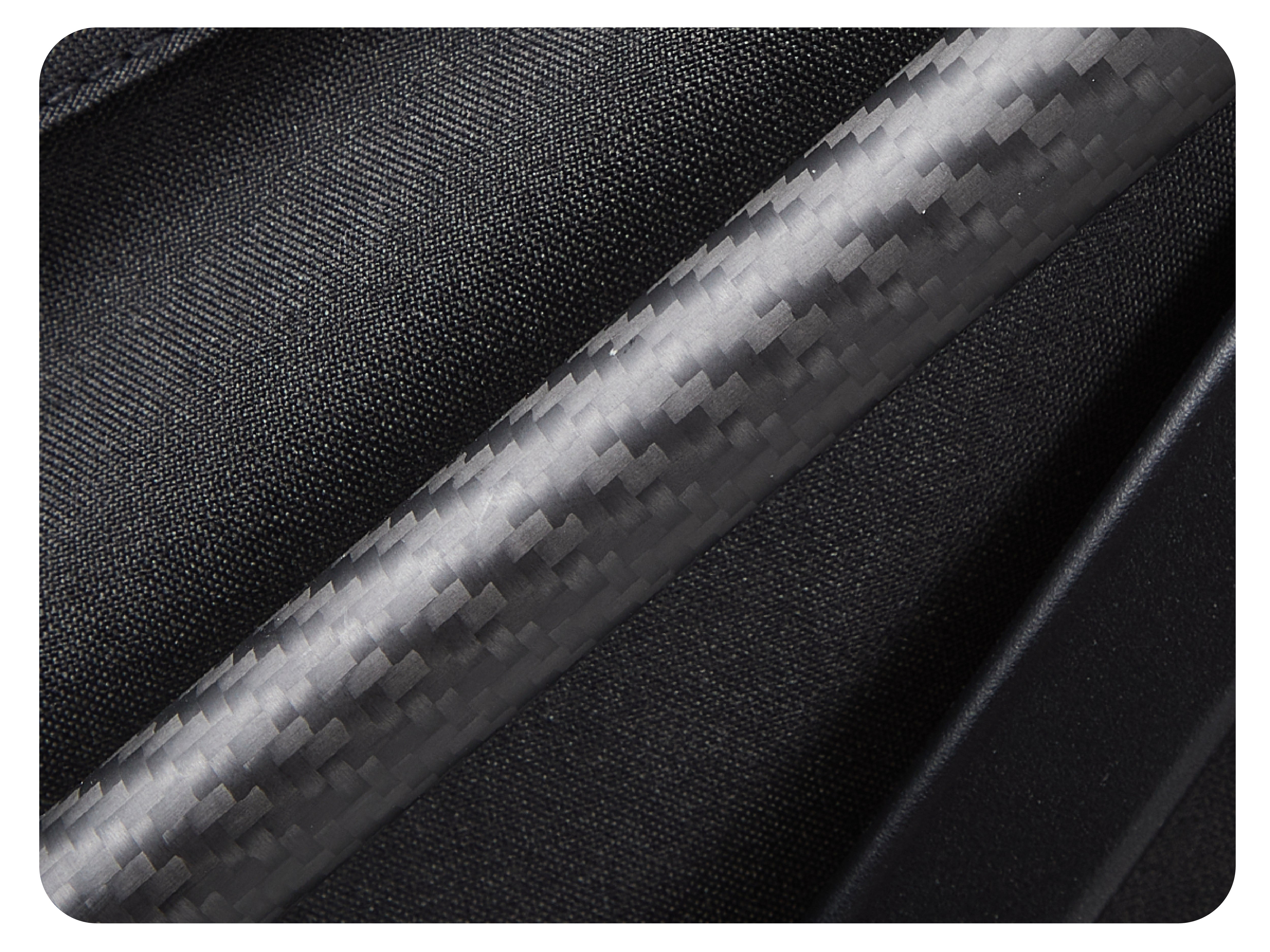 <strong>Carbon Fiber </strong><em><strong>CarbonLyte</strong></em><strong> for Lightweight Strength</strong>